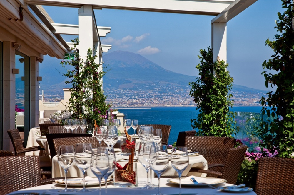 Grand Hotel Vesuvio Neapol